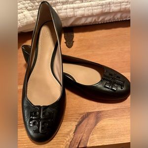 Tory Burch NIB Tory Burch GABRIEL
Nappa Flats In Black